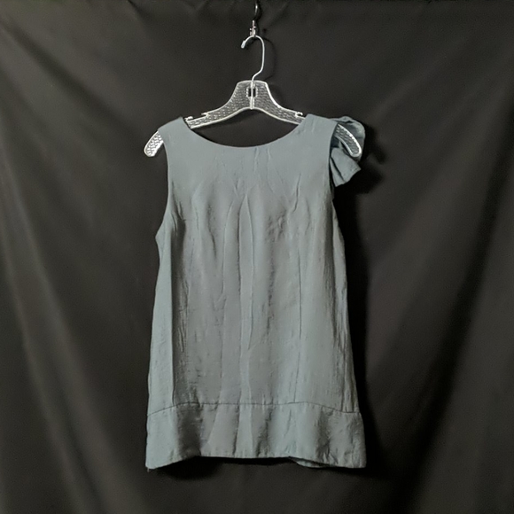 Tank - Picture 2 of 6